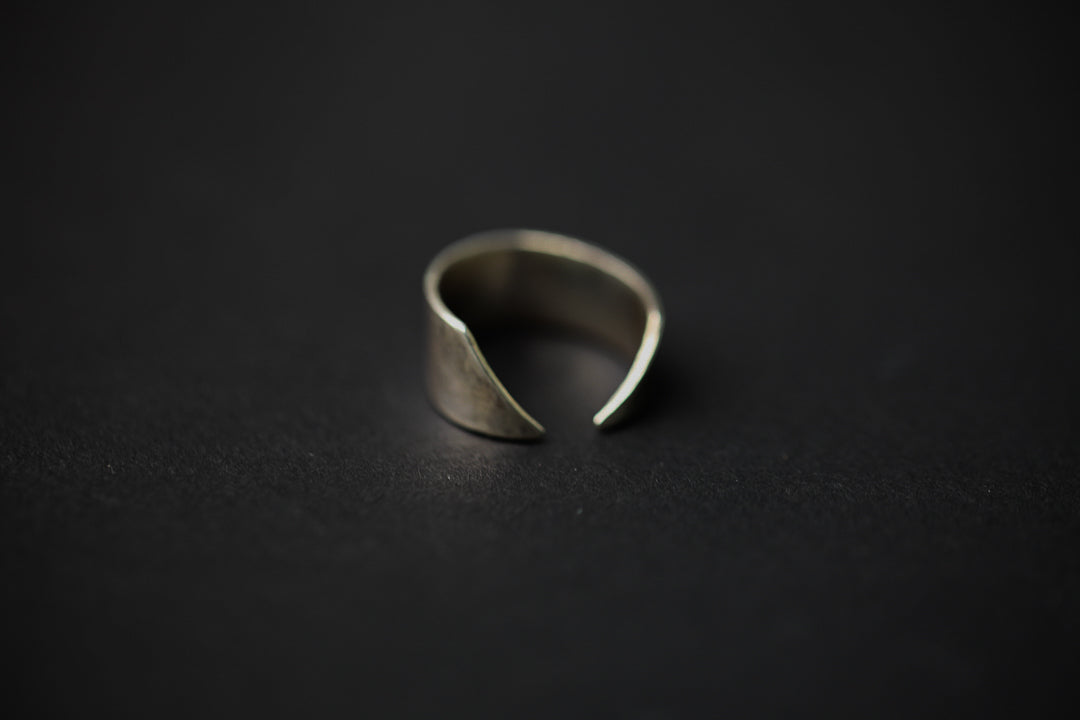 Open Tooth Ring (size 7 adjustable)