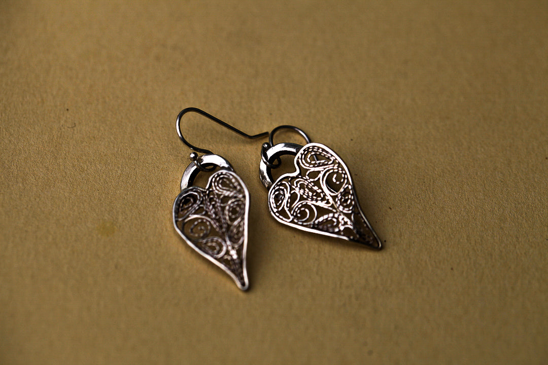 Filagree Monstera Leaf Earrings