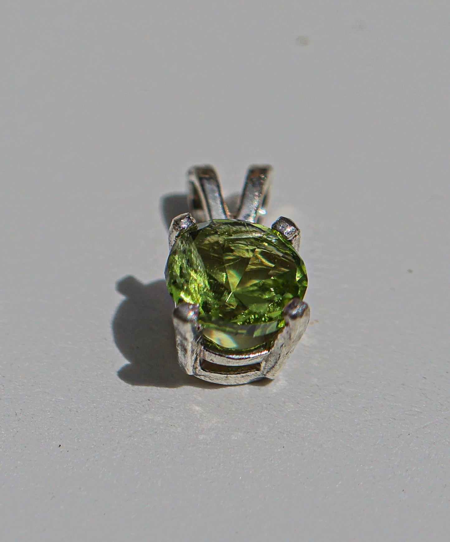 Green Peridot Pendant for Necklace